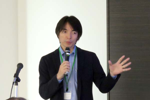 「次期テストベッドに関する検討WG」グループリーダとして挨拶をする九州工業大学・池永先生